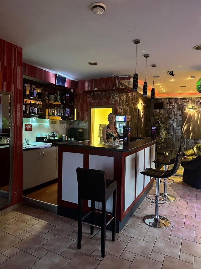 Velvet Motel Hegyeshalom Luaran gambar