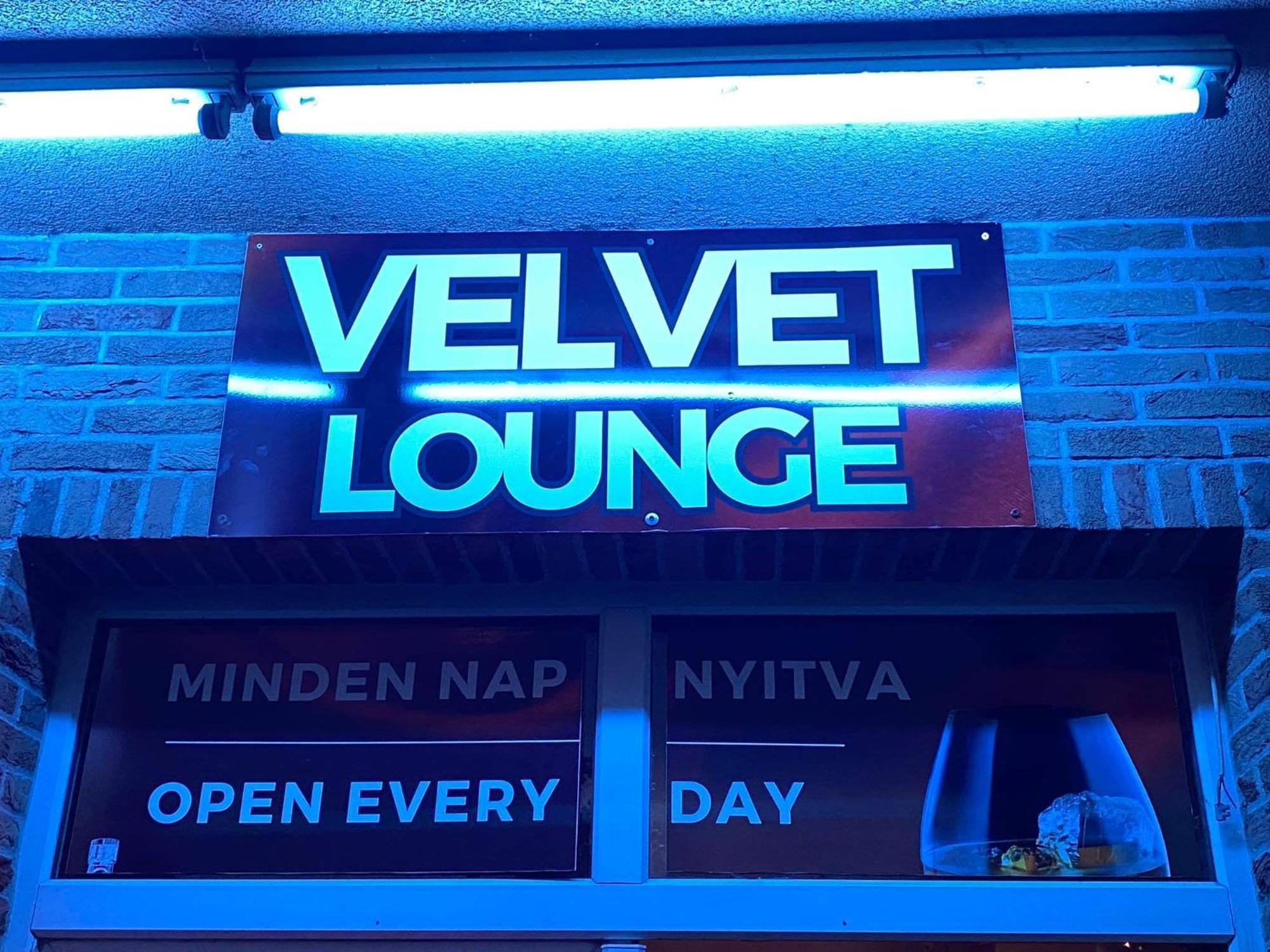Velvet Motel Hegyeshalom Luaran gambar